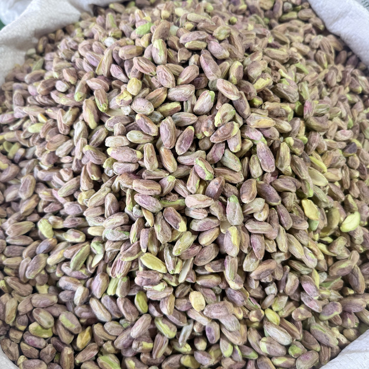 مغز پسته درجه 1