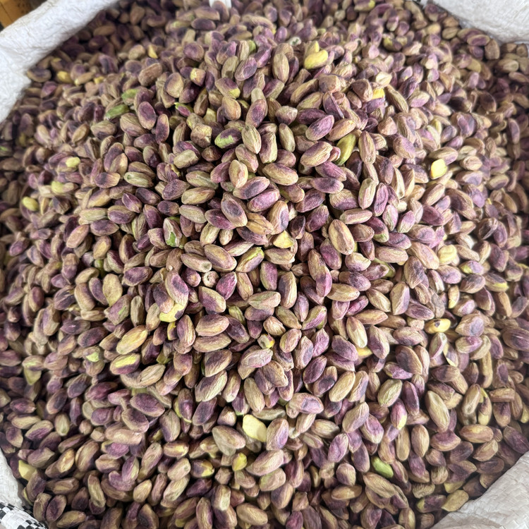 مغز پسته دستچین